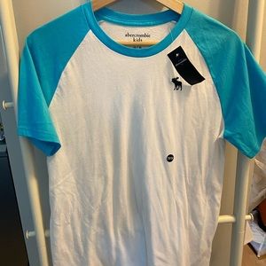 Abercrombie kids. Boys t-shirt, size 15/16, new with tags